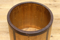 温かみある木地の風合いで趣きのある一斗マス DC4991