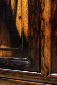 丁寧に造られた美しい慳貪(けんどん)戸づくりの極上黒柿杢目の小箪笥 BB2100