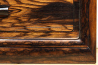 丁寧に造られた美しい慳貪(けんどん)戸づくりの極上黒柿杢目の小箪笥 BB2100