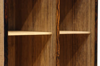 丁寧に造られた美しい慳貪(けんどん)戸づくりの極上黒柿杢目の小箪笥 BB2100