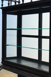 稀少ブラックカラー‼ディスプレイが映えるデザイン性の高いガラスケース BB2218