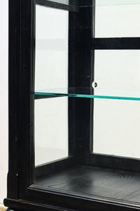 稀少ブラックカラー‼ディスプレイが映えるデザイン性の高いガラスケース BB2218