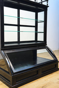 稀少ブラックカラー‼ディスプレイが映えるデザイン性の高いガラスケース BB2218