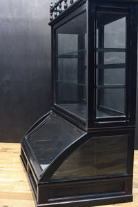 稀少ブラックカラー‼ディスプレイが映えるデザイン性の高いガラスケース BB2218