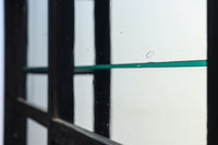 稀少ブラックカラー‼ディスプレイが映えるデザイン性の高いガラスケース BB2218