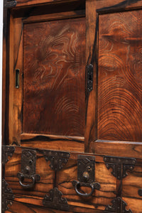 珍品!!無垢材の黒柿杢目が流れる堂々とした越後収納箪笥 BB2226