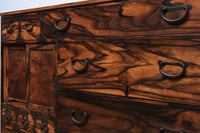 珍品!!無垢材の黒柿杢目が流れる堂々とした越後収納箪笥 BB2226