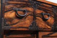 珍品!!無垢材の黒柿杢目が流れる堂々とした越後収納箪笥 BB2226