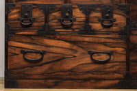 珍品!!無垢材の黒柿杢目が流れる堂々とした越後収納箪笥 BB2226