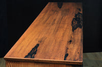 珍品!!無垢材の黒柿杢目が流れる堂々とした越後収納箪笥 BB2226