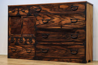 珍品!!無垢材の黒柿杢目が流れる堂々とした越後収納箪笥 BB2226