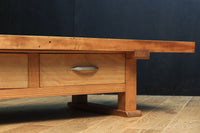 テレビ台に!! 一枚板を使用した頑丈な木地色の裁ち台 BB2241