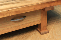 テレビ台に!! 一枚板を使用した頑丈な木地色の裁ち台 BB2241