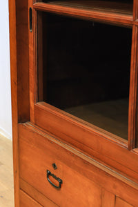 温かみある色艶でレトロ感のあるガラスケース BB2249