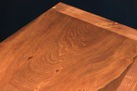 温かみある色艶でレトロ感のあるガラスケース BB2249