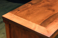 温かみある色艶でレトロ感のあるガラスケース BB2249