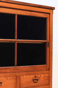 温かみある色艶でレトロ感のあるガラスケース BB2249