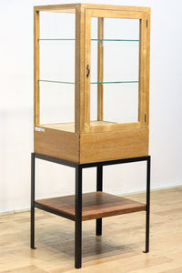 ディスプレイに最適なアイアンフレーム付き五面ガラスケース BB2262