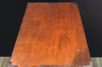 鋲で打ち付けられた金具が味わい深い最上衣裳箪笥 BB2264