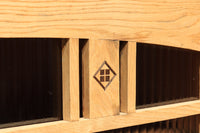 デザイン性の高い観音扉のレトロガラスケース BB2293