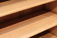 デザイン性の高い観音扉のレトロガラスケース BB2293