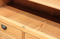 デザイン性の高い観音扉のレトロガラスケース BB2293