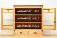 デザイン性の高い観音扉のレトロガラスケース BB2293