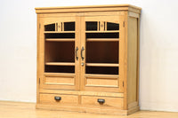 デザイン性の高い観音扉のレトロガラスケース BB2293