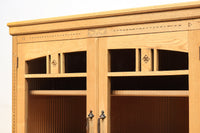 デザイン性の高い観音扉のレトロガラスケース BB2293