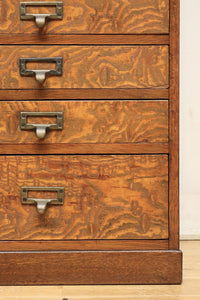 華やかな杢目模様と持ち手金具が素敵な小箪笥 BB2334