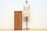 華やかな杢目模様と持ち手金具が素敵な小箪笥 BB2334