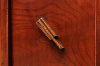 上品な造りと色艶で空間が華やぐ飾り棚 BB2409