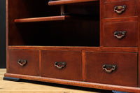 上品な造りと色艶で空間が華やぐ飾り棚 BB2409