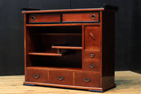 上品な造りと色艶で空間が華やぐ飾り棚 BB2409