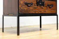 杢目が引き立つアイアンフレーム付き衣裳箪笥 BB2476