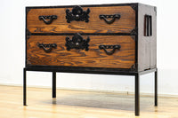 杢目が引き立つアイアンフレーム付き衣裳箪笥 BB2476