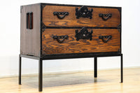 杢目が引き立つアイアンフレーム付き衣裳箪笥 BB2476