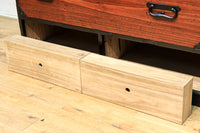 珍品‼ 総桐‼ 隠し小箱を多数備えた見事な造りと風合いが美しい最上収納箪笥 BB2484