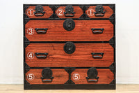 珍品‼ 総桐‼ 隠し小箱を多数備えた見事な造りと風合いが美しい最上収納箪笥 BB2484