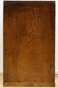 金具の風合いが時代感を漂わせる小箪笥 BB2705