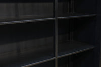 空間が引き締まる黒い色彩のレトロガラスケース BB2709