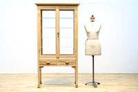 脚高のシルエットで可愛らしい木地色の温かみあるケビント BB2719