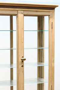 脚高のシルエットで可愛らしい木地色の温かみあるケビント BB2719