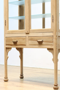 脚高のシルエットで可愛らしい木地色の温かみあるケビント BB2719