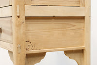 脚高のシルエットで可愛らしい木地色の温かみあるケビント BB2719