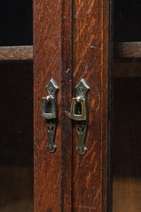 装飾性の高い杢目模様がレトロ感を高めるガラスケース BB2724