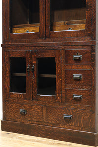 装飾性の高い杢目模様がレトロ感を高めるガラスケース BB2724