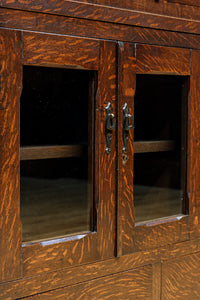 装飾性の高い杢目模様がレトロ感を高めるガラスケース BB2724