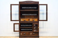 装飾性の高い杢目模様がレトロ感を高めるガラスケース BB2724