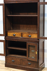 装飾性の高い杢目模様がレトロ感を高めるガラスケース BB2724